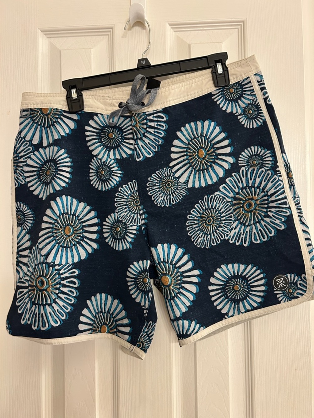 NWOT Roark Chiller Casablanca 17" Boardshorts in Navy Men’s Size 34